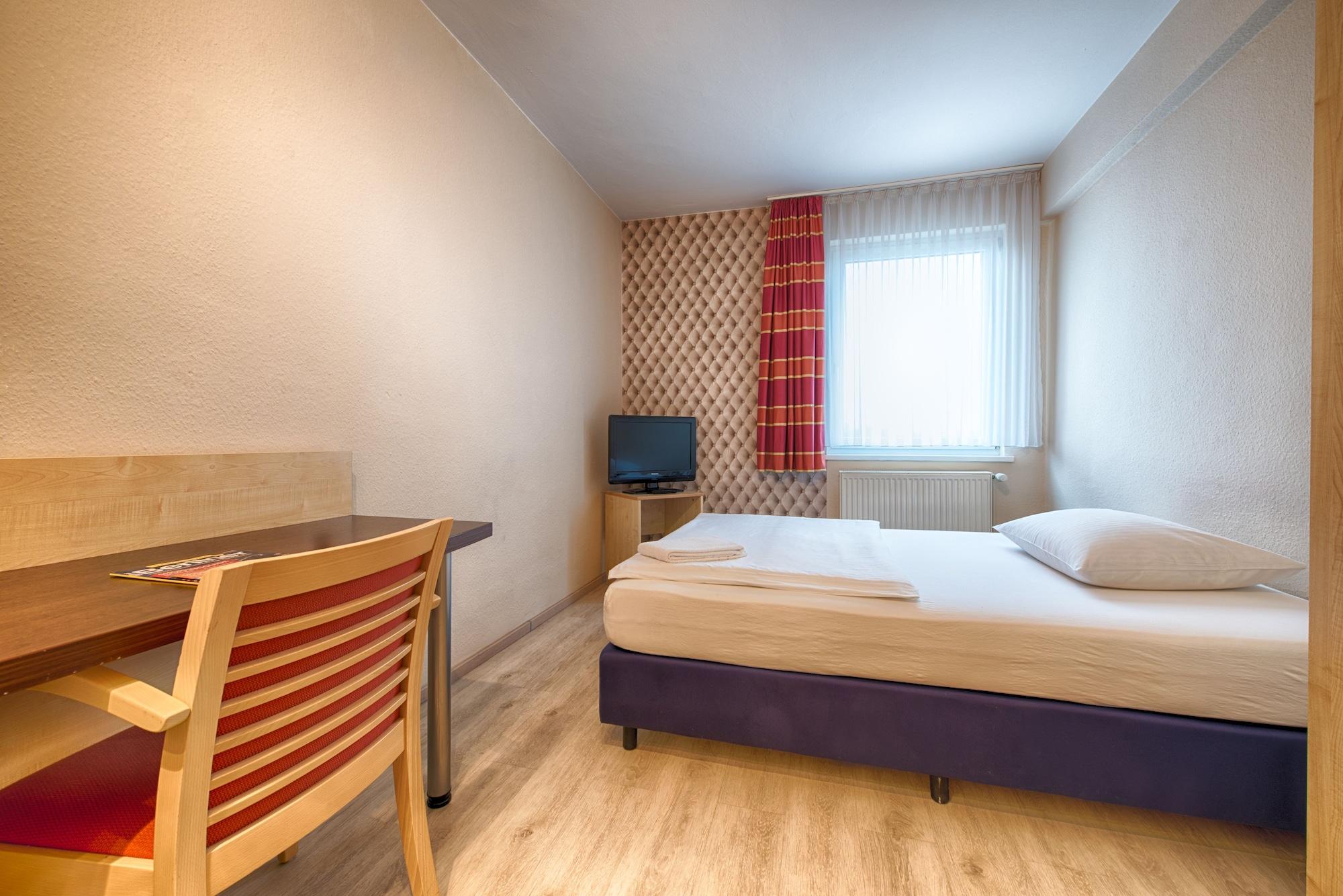 Enjoy Hotel Berlin City Messe Bagian luar foto