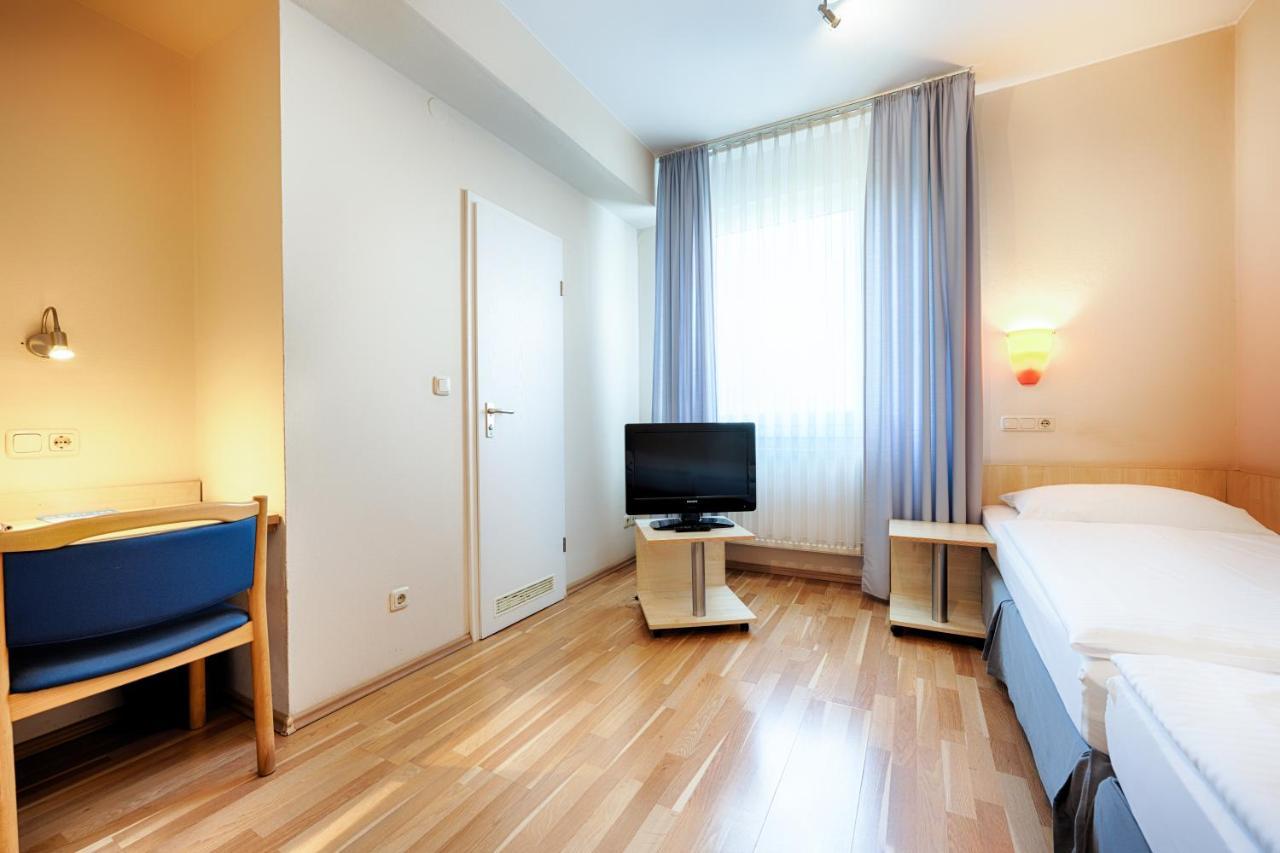 Enjoy Hotel Berlin City Messe Bagian luar foto