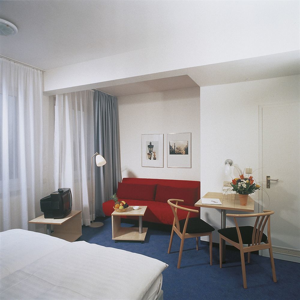 Enjoy Hotel Berlin City Messe Bagian luar foto